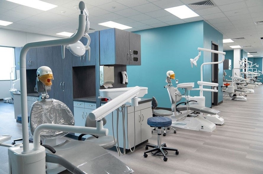 How Long is School for a Dental Hygienist in the U.S. vs Other Countries